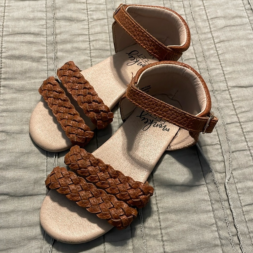 Monkey Feet Girls Nyla Sandal brown size 3-4y GREAT CONDITION